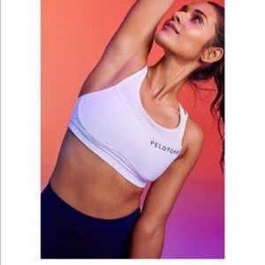 NWT Peloton Stash to Dash Bra (8)